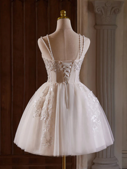 A-Line Sweetheart Neck Tulle Lace Light Homecoming Dress With Beads