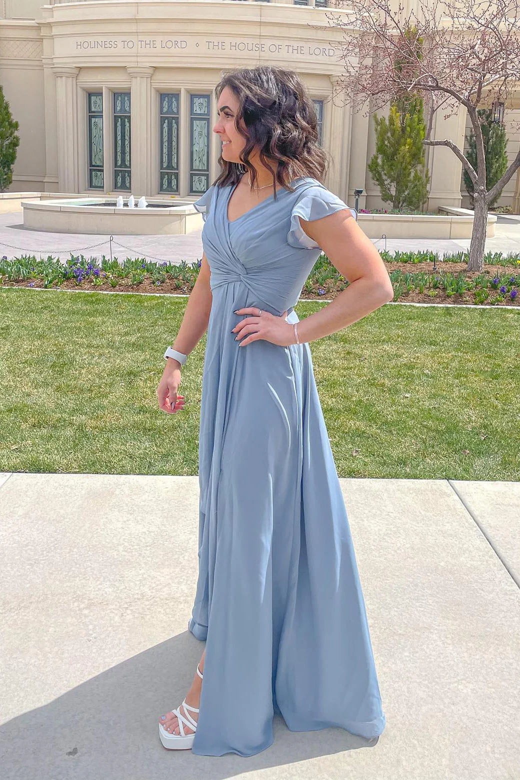 Dusty Blue V-Neck Pleated Chiffon Bridesmaid Dress Wedding Guest Party Dress