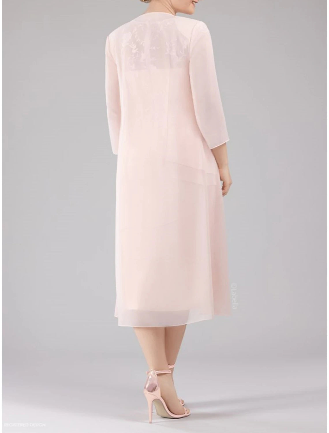 Sheath / Column Mother of the Bride Dress Petite Scoop Neck Tea Length Chiffon 3/4 Length Sleeve with Lace Tier