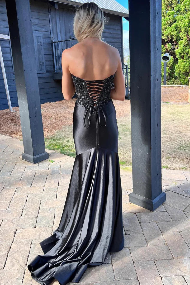 Sweetheart Lace Satin Sequins/Sparkling Black Prom Dress With Sweep Train