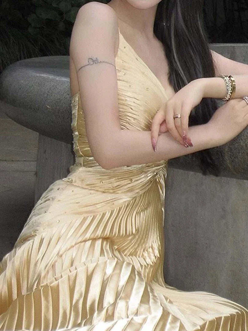 Gold Pleated Prom Dress Spaghetti Strap Floor-length V-Neck Dress