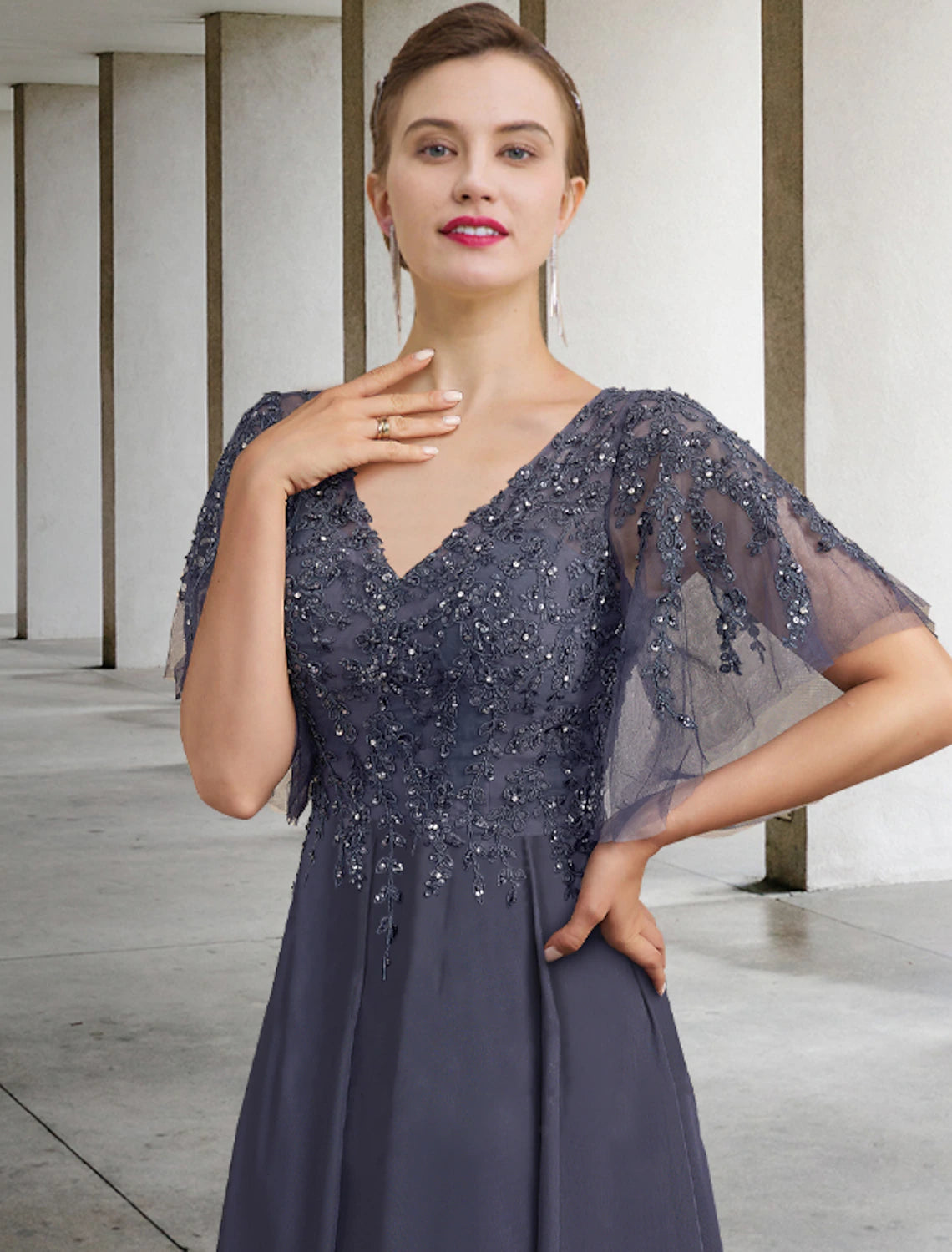 A-Line Plus Size Mother of the Bride Dress Jewel Neck Chiffon Lace Short Sleeve with Beading Sequin Appliques