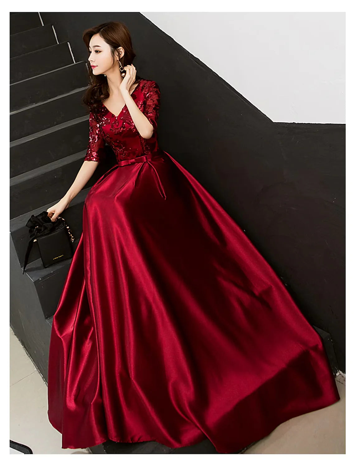 A-Line Sparkle Elegant Wedding Guest Prom Formal Evening Dress V Neck Half Sleeve Floor Length Satin