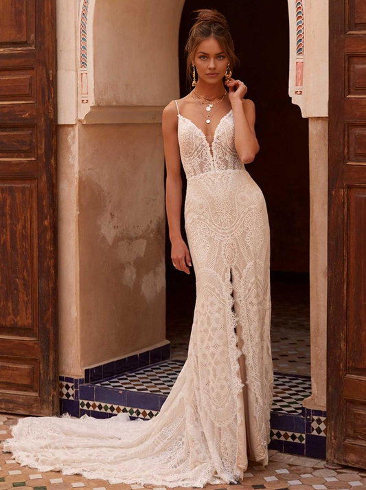 Boho Wedding Dress Lace A-Line Court Train Spaghetti Straps Backless Sleeveless V-Neck Ivory Bride Gown