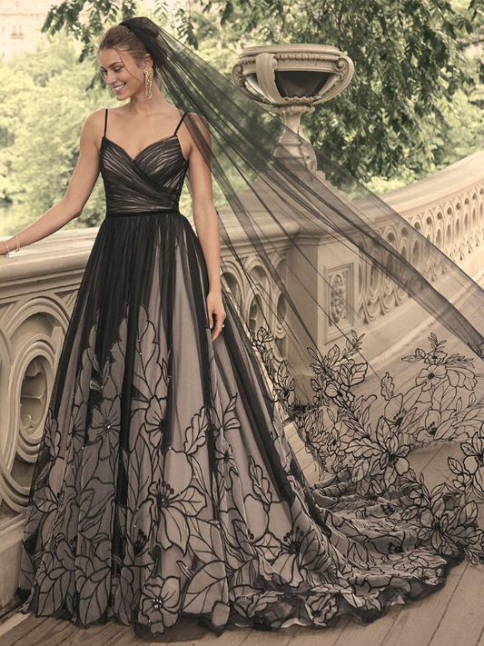 Black Wedding Dresses Lace A-Line V-neckline Sleeveless Spaghetti Straps With Train Bridal Dress