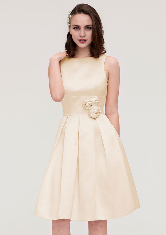 A-line Bateau Sleeveless Knee-Length Satin Bridesmaid Dress Cocktail Dresses With Pleated Flowers