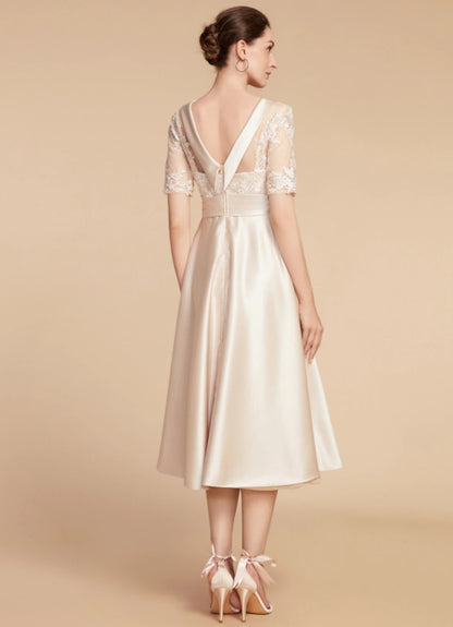 A-Line Mother of the Bride Wedding Guest Dress Round Neck Knee Length Satin Lace Half Sleeve with Appliques Ruched