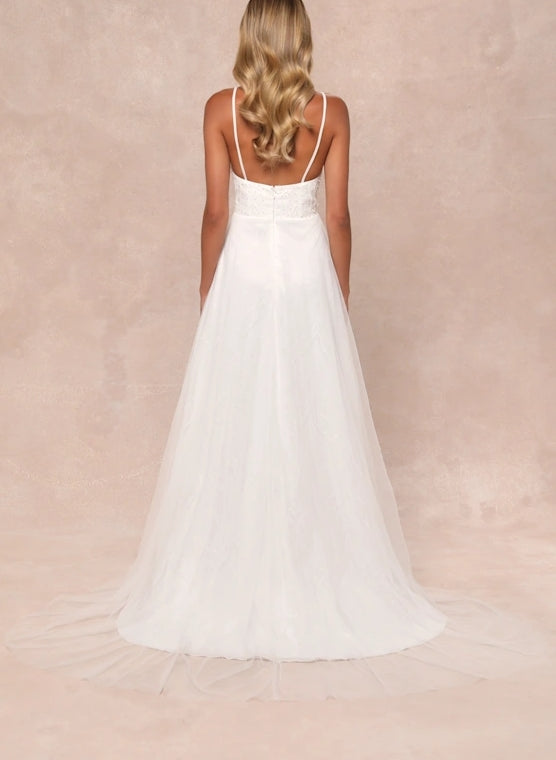 White Spaghetti Strap A-Line Lace Tulle Pearl Beaded Floor-length Wedding Dress