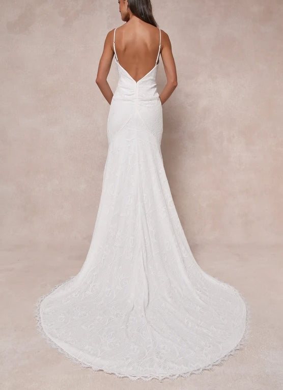 White Lace Trumpet Spaghetti Strap Backless Chapel Train Wedding Dress