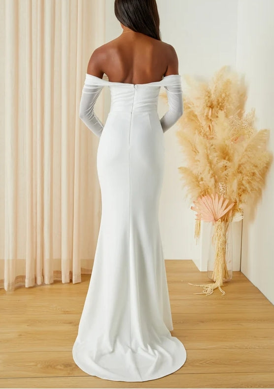 White Bustier Off-the-Shoulder Bride Gown Chapel Train Wedding Dress