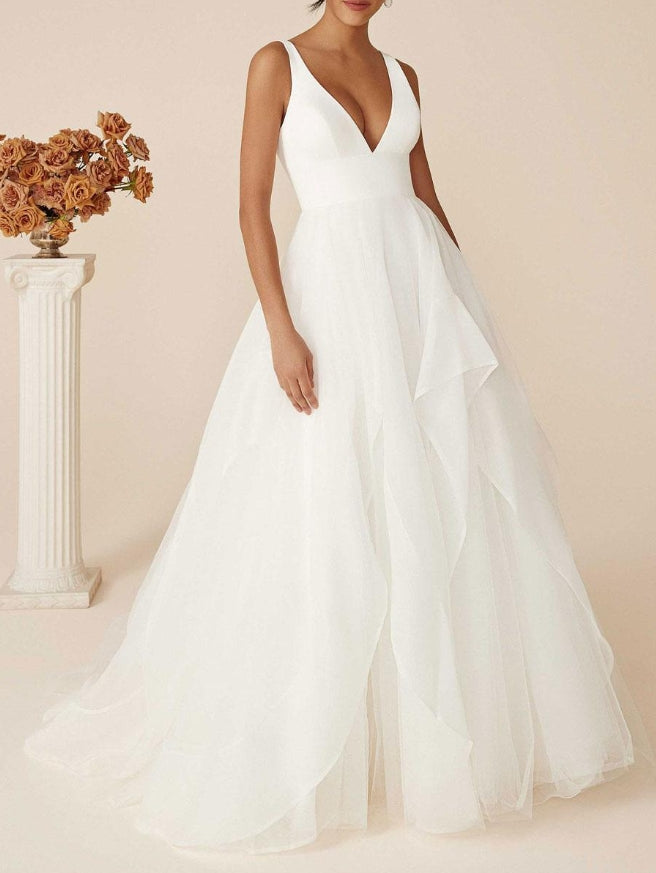 White Wedding Dress With Train V-Neck Sleeveless Backless Lace A-Line Bridal Dresses