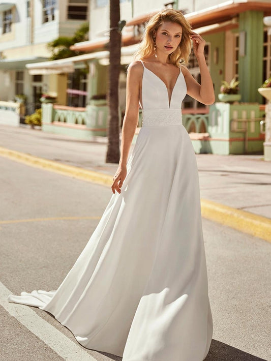 A-Line Vintage Wedding Dresses V-Neck Sleeveless Satin Court Train Lace Bridal Gowns