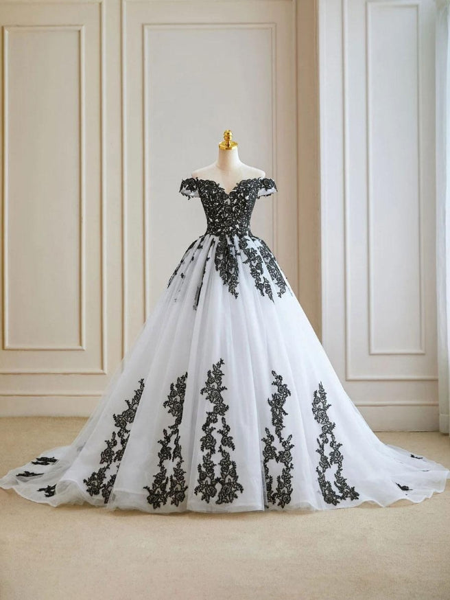 Black And White Wedding Dresses A-Line Short Sleeves Lace Tulle Floor-Length Bridal Gown