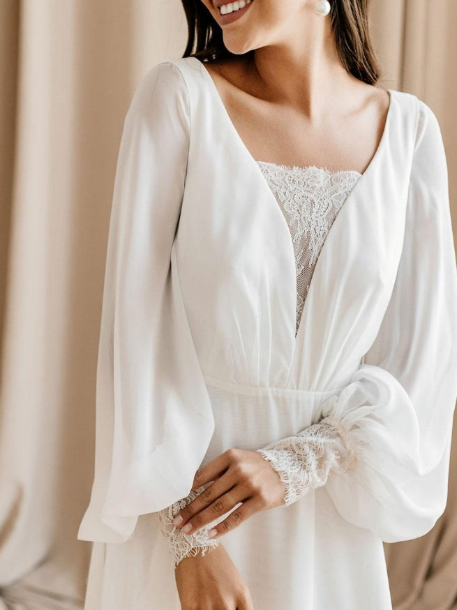 White Causal Wedding Dress With Train A-Line V-Neck Long Sleeves Lace Chiffon Bridal Dresses