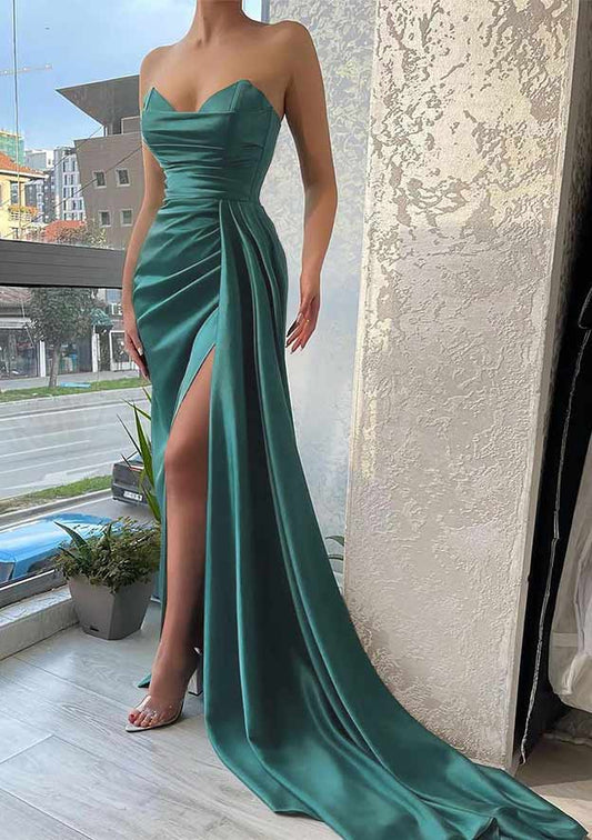 Trumpet/Mermaid Sweetheart Strapless Court Train Satin Evening Dress Prom Dress With Pleated Split