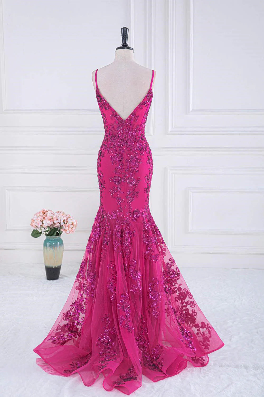 Magenta Sequin Straps V-Neck Sequin Appliques Mermaid Prom Dress