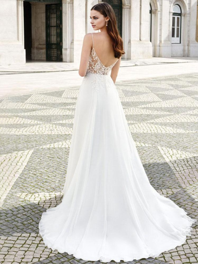 Simple Wedding Dress Lace V-Neck Sleeveless Lace A-Line Bridal Dresses With Sweep Train