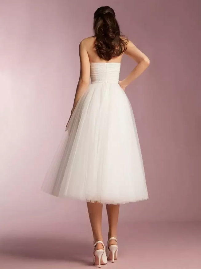 A-Line Short Wedding Dress Strapless Sleeveless Short Tea-Length Bridal Gowns