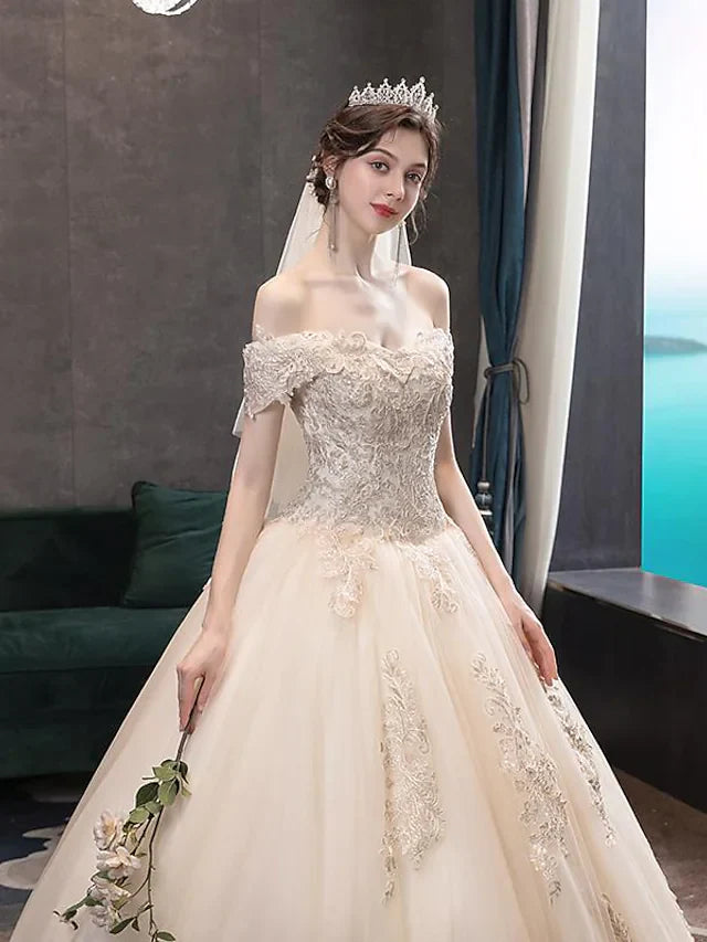 Princess Ball Gown Wedding Dresses Off Shoulder Floor Length Lace Tulle Sequined Short Sleeve Formal Romantic Luxurious Sparkle & Shine with Pleats Appliques