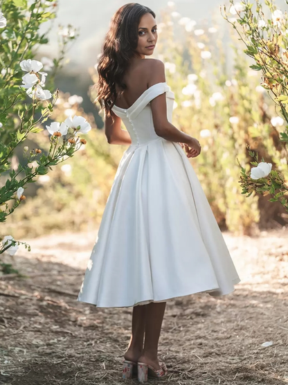 A-Line Short Wedding Dresses Off-The-Shoulder Sleeveless Short Tea-Length Bridal Dresses