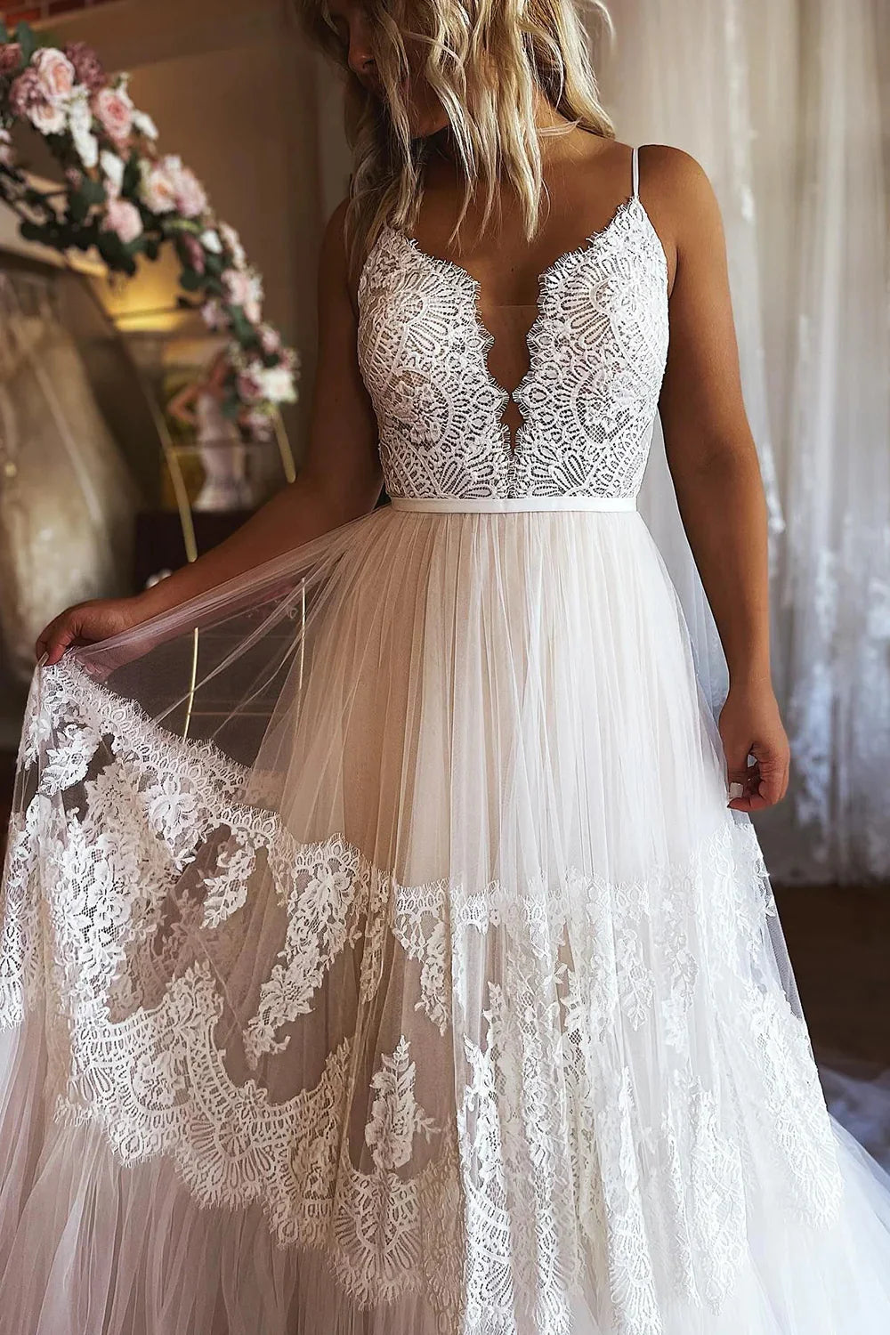 Ivory Boho A-Line Long Tulle Wedding Dress with Lace