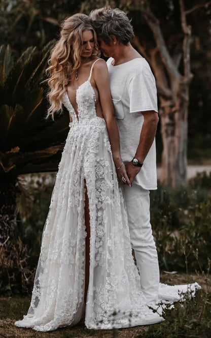 Boho A-Line Lace Tulle Sleeveless Wedding Dress with Split Front Floral Country Garden Court Train Bridal Gown