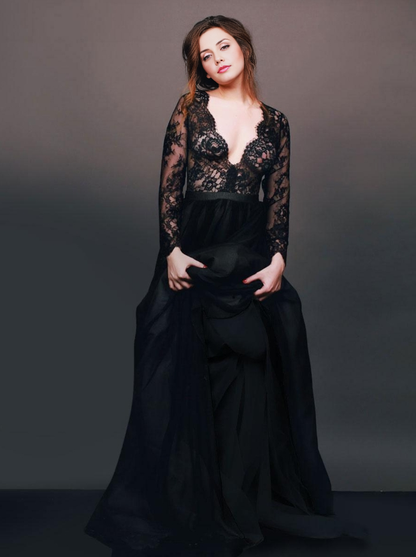 Gothic Black Wedding Dresses A-Line Deep V-Neck Long Sleeves Tulle Lace Sweep Bridal Gown