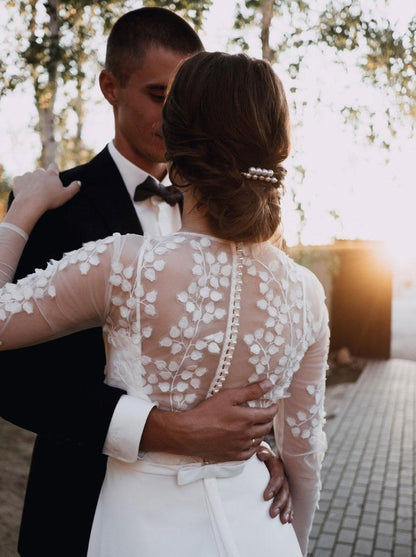 White Simple Causal Wedding Dress A-Line Illusion Neckline Long Sleeves Pearls Train Satin Fabric Lace Bridal Gowns