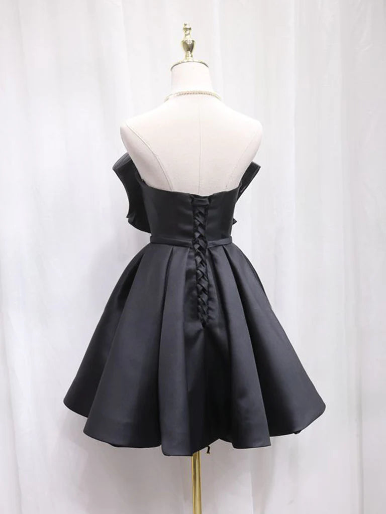 A-Line Black Sweetheart Neck Satin Short Prom Dress Homecoming Dress