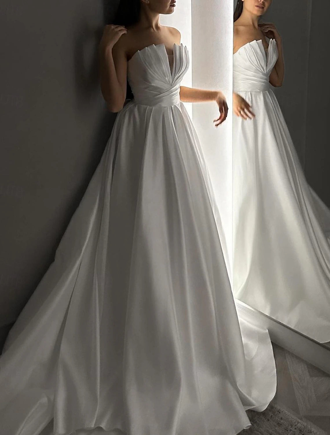 A-Line Evening Gown Wedding Dress Masquerade Chapel Train Sleeveless Strapless Satin with Ruched