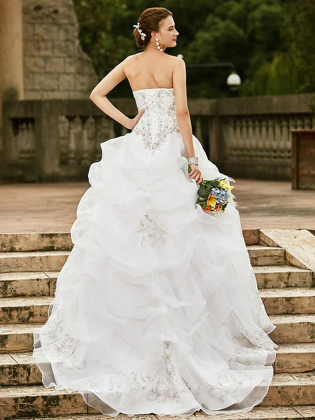 Ball Gown Wedding Dresses Strapless Court Train Organza Strapless Country Romantic Plus Size with Pick Up Skirt Embroidery