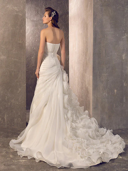 Wedding Dresses Strapless Court Train Organza Sleeveless with Flower Cascading Ruffle Side-Draped