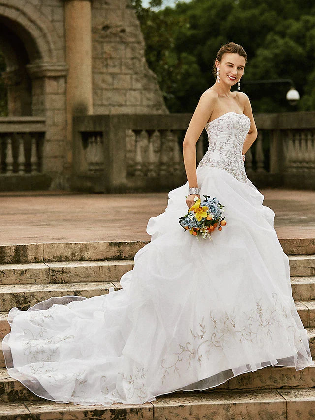 Ball Gown Wedding Dresses Strapless Court Train Organza Strapless Country Romantic Plus Size with Pick Up Skirt Embroidery