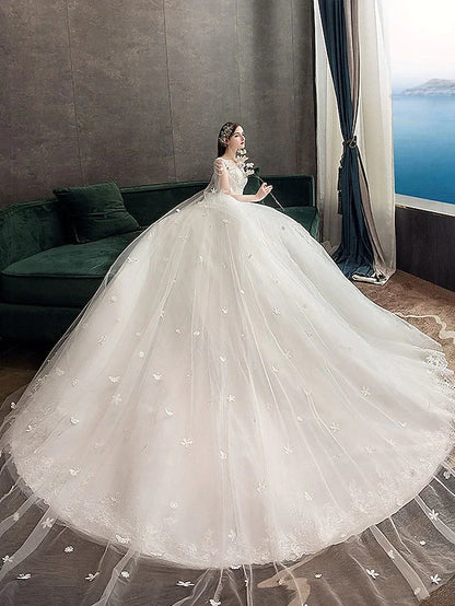 Princess Ball Gown Wedding Dresses Jewel Neck Chapel Train Lace Tulle Sleeveless Formal Luxurious with Appliques