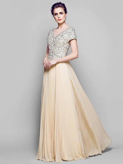 A-Line Mother of the Bride Dress Sparkle & Shine Bateau Neck Floor Length Chiffon Tulle Sequined Short Sleeve with Sequin