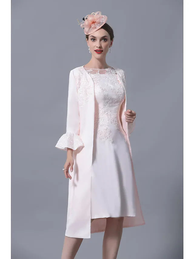 Mother of the Bride Dress Plus Size Elegant Jewel Neck Knee Length Polyester Short Sleeve with Lace