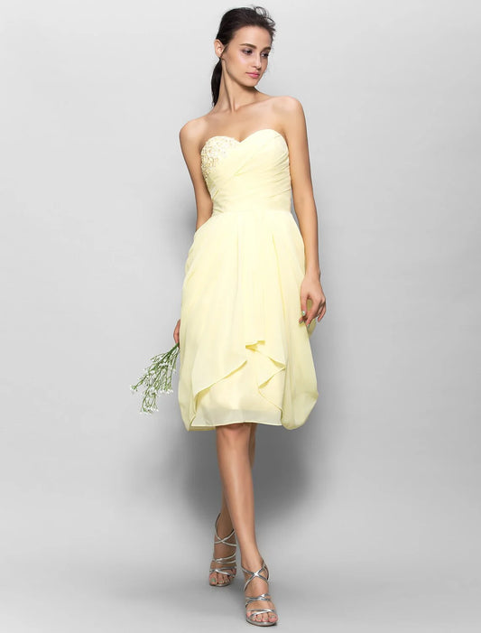 A-Line Sweetheart Neckline Knee Length Chiffon Bridesmaid Dress with Appliques / Side Draping