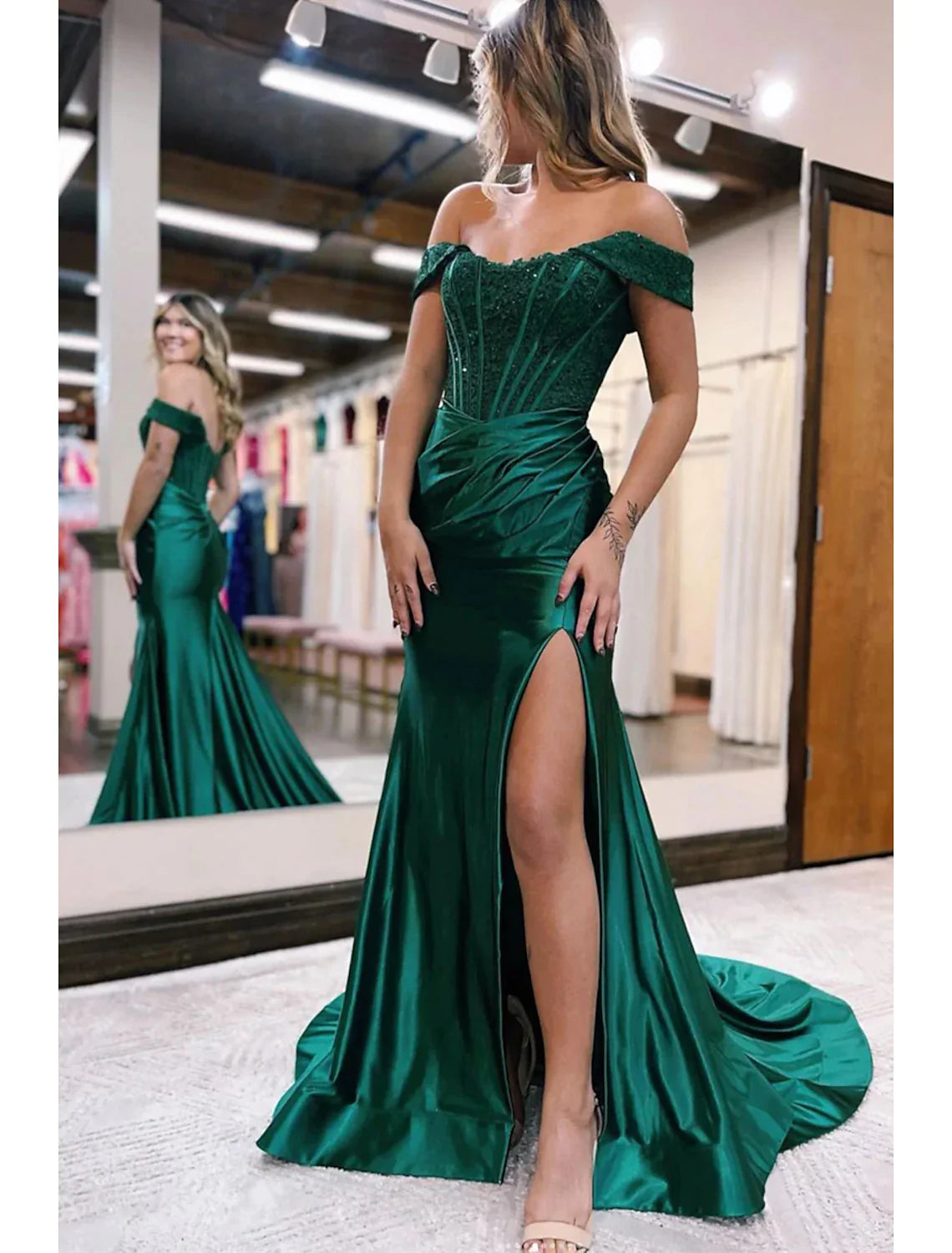 Mermaid / Trumpet Evening Gown Empire Dress Formal Court Train Sleeveless Off Shoulder Imitation Silk with Slit Appliques