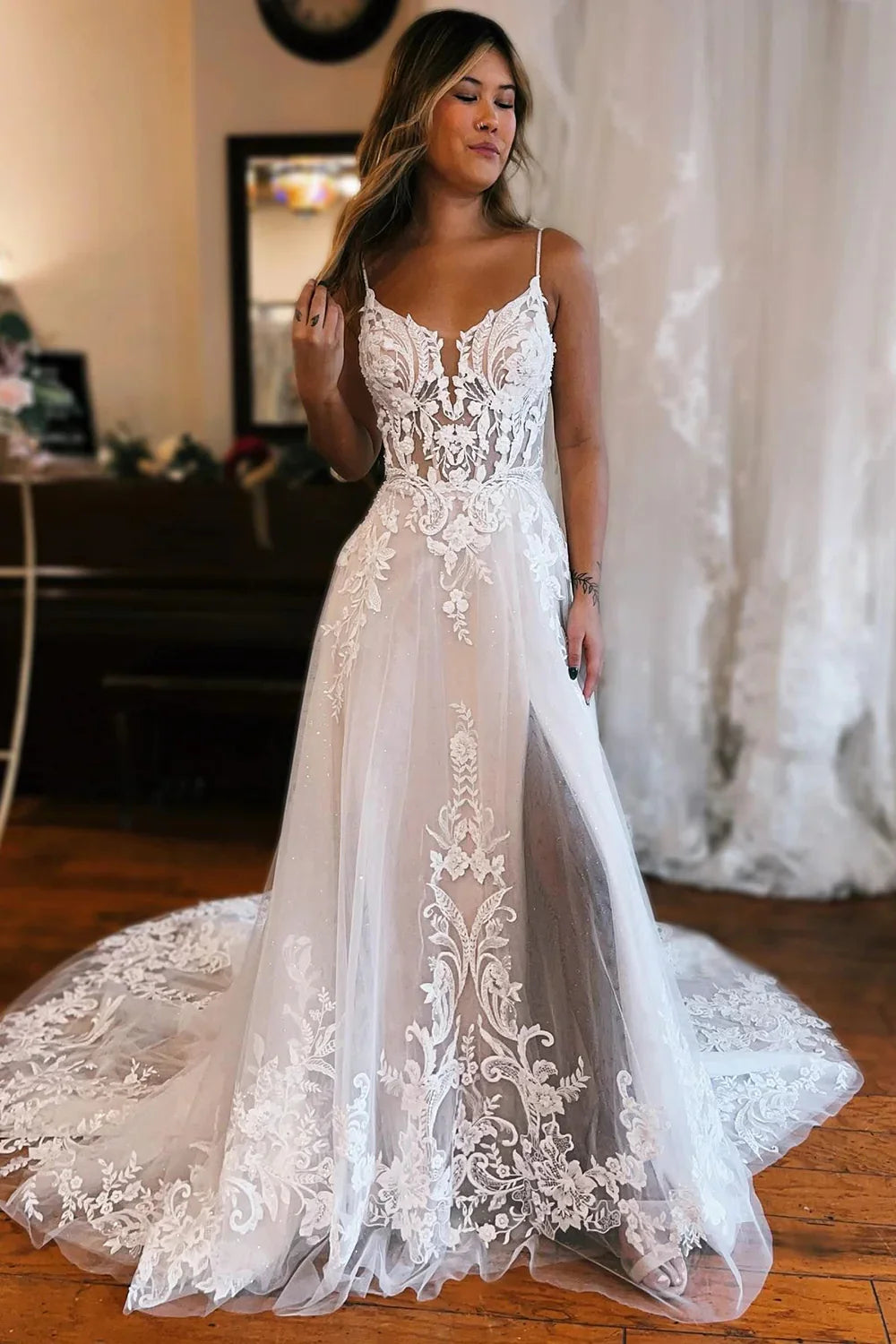 Gorgeous A-Line Cold Sleeves Tulle Lace Beach Wedding Dresses Sweep Train Dresses With Slit