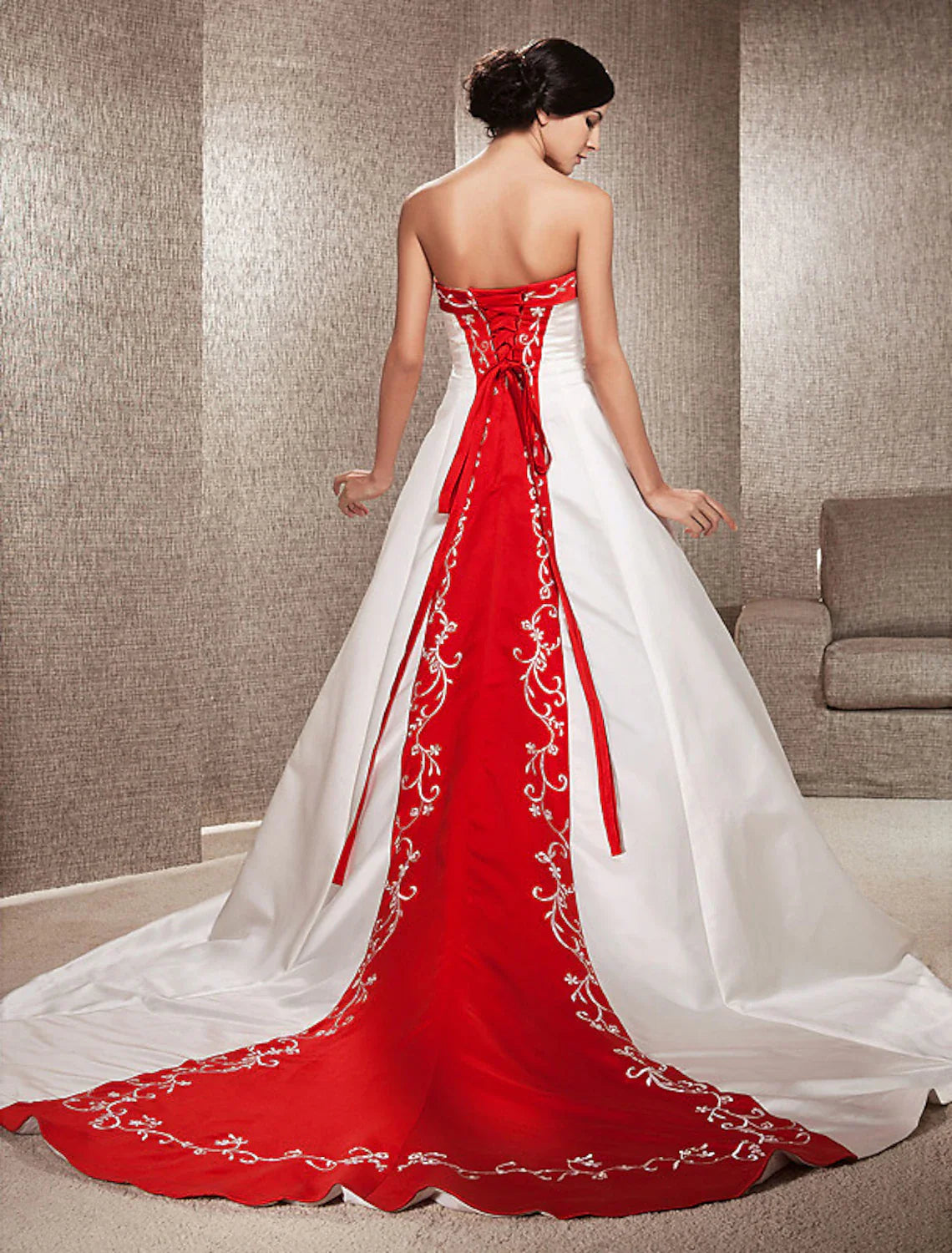 Open Back Wedding Dresses Sweep / Brush Train Ball Gown Strapless Strapless Satin With Embroidery Appliques