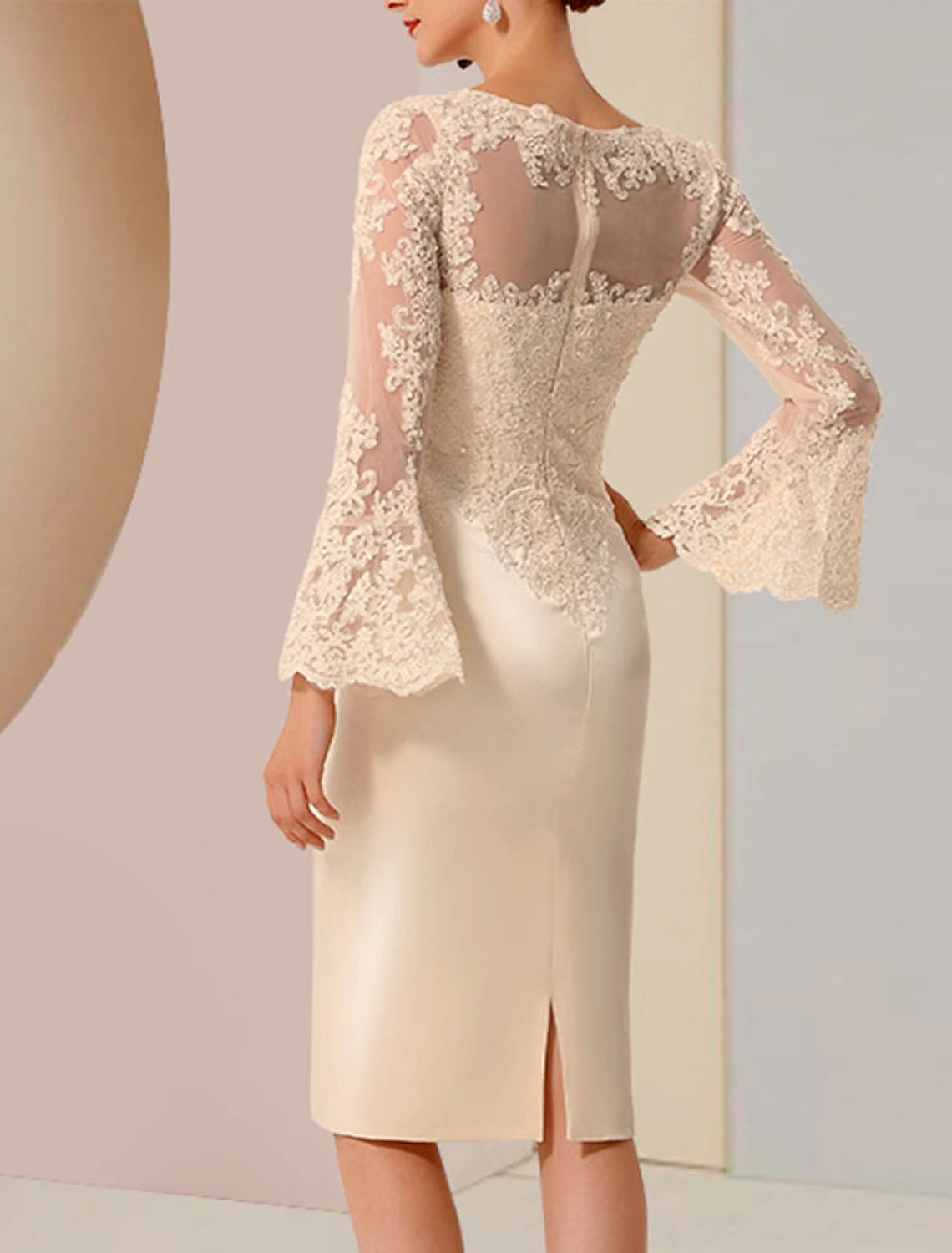 Sheath / Column Mother of the Bride Dress Wedding Guest Elegant Vintage Luxurious Jewel Neck Knee Length Satin Lace Long Sleeve with Beading Appliques