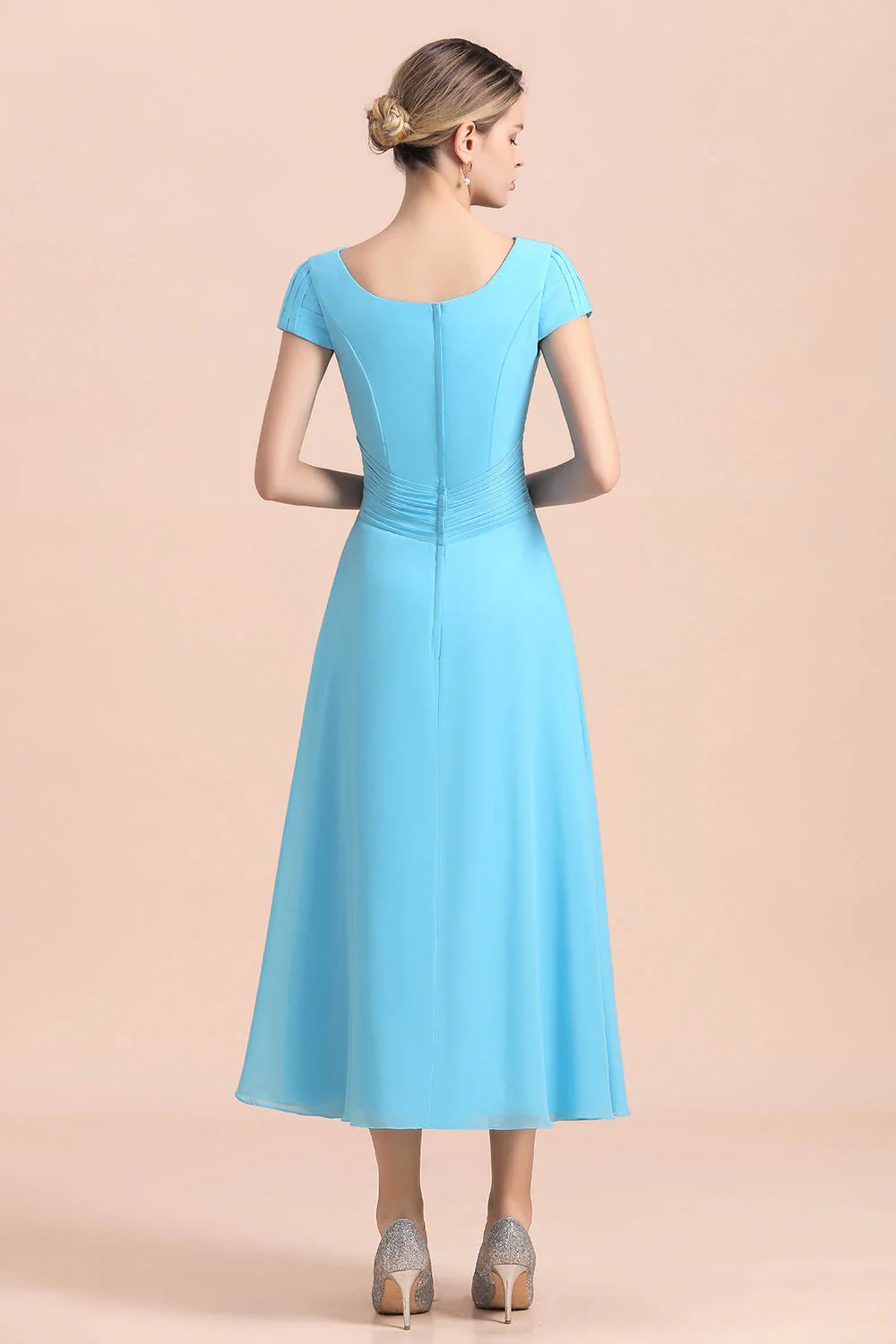 Elegant Blue Short Sleeves Chiffon Mother of the Bride Dress Tea-Length Online