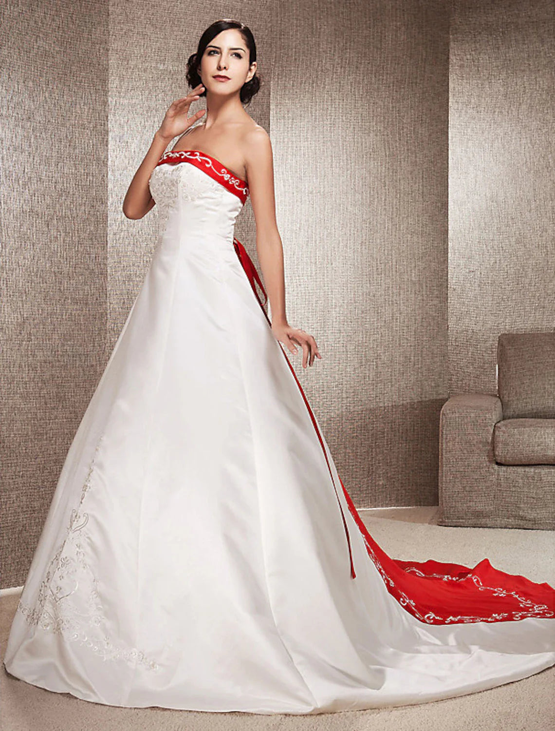 Open Back Wedding Dresses Sweep / Brush Train Ball Gown Strapless Strapless Satin With Embroidery Appliques