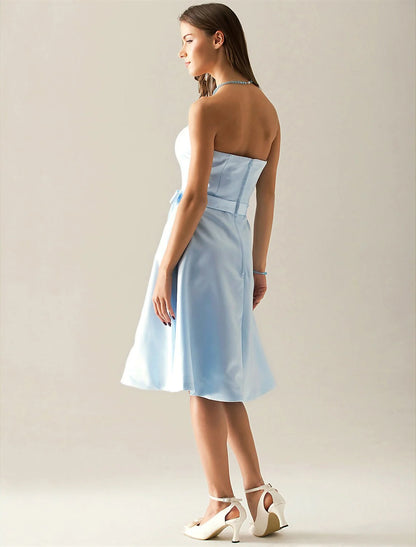 A-Line Bridesmaid Dress Strapless Sleeveless Elegant Knee Length Satin with Sash / Ribbon / Bow(s)