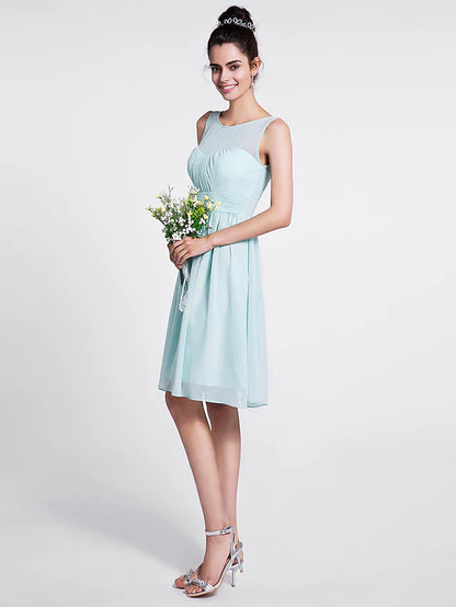 A-Line Bridesmaid Dress Scoop Neck Sleeveless Knee Length Chiffon with Ruched / Draping