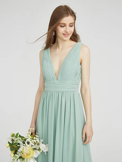 Sheath / Column Bridesmaid Dress V Neck Sleeveless Elegant Floor Length Chiffon with Ruched / Side Draping